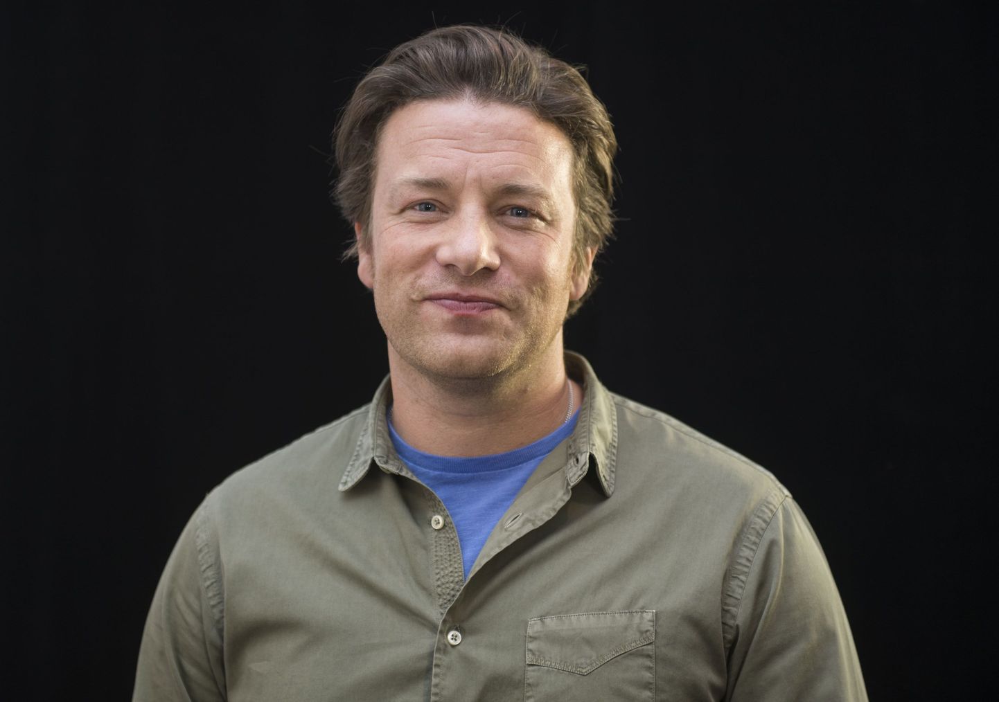 Jamie Oliver on tuntud kokk ja paljude kokaraamatute autor.