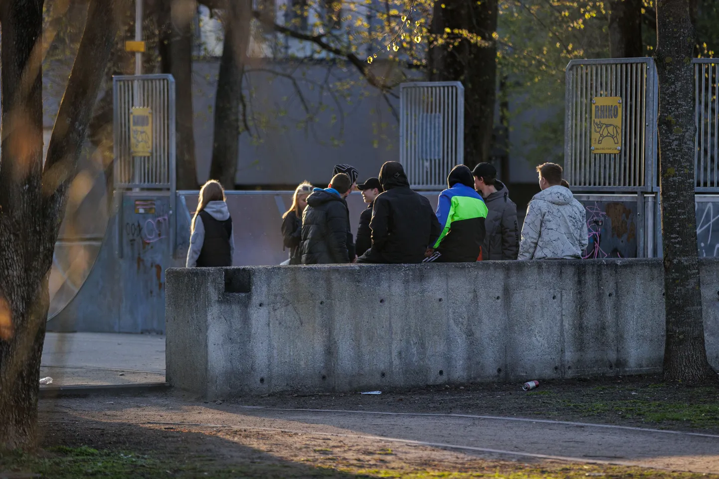 Foto on tehtud eelmisel aastal, kui politseinikud Kanuti aia pargis kontrollkäiku tegid.