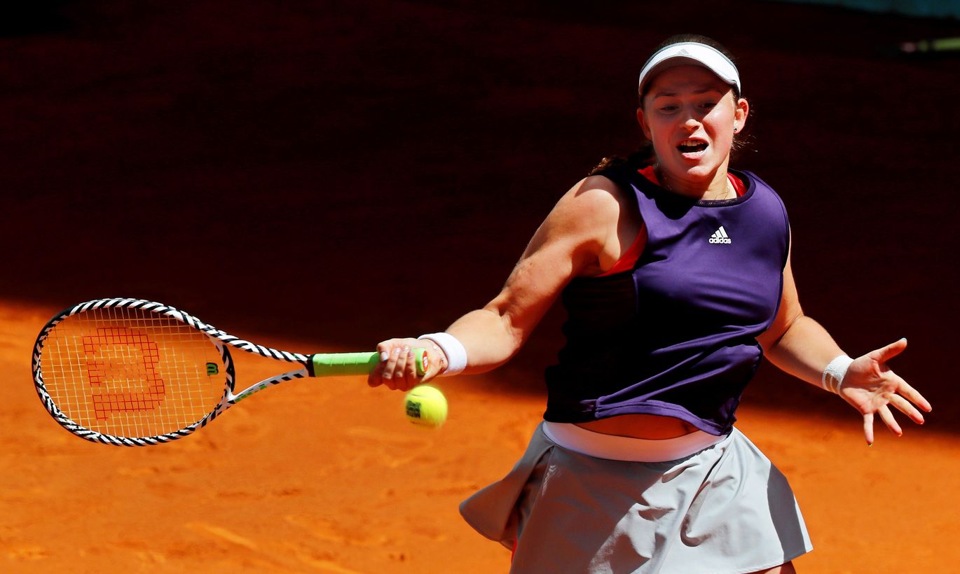 Ostapenko sasniedz Madrides WTA turnīra dubultspēļu otro ...