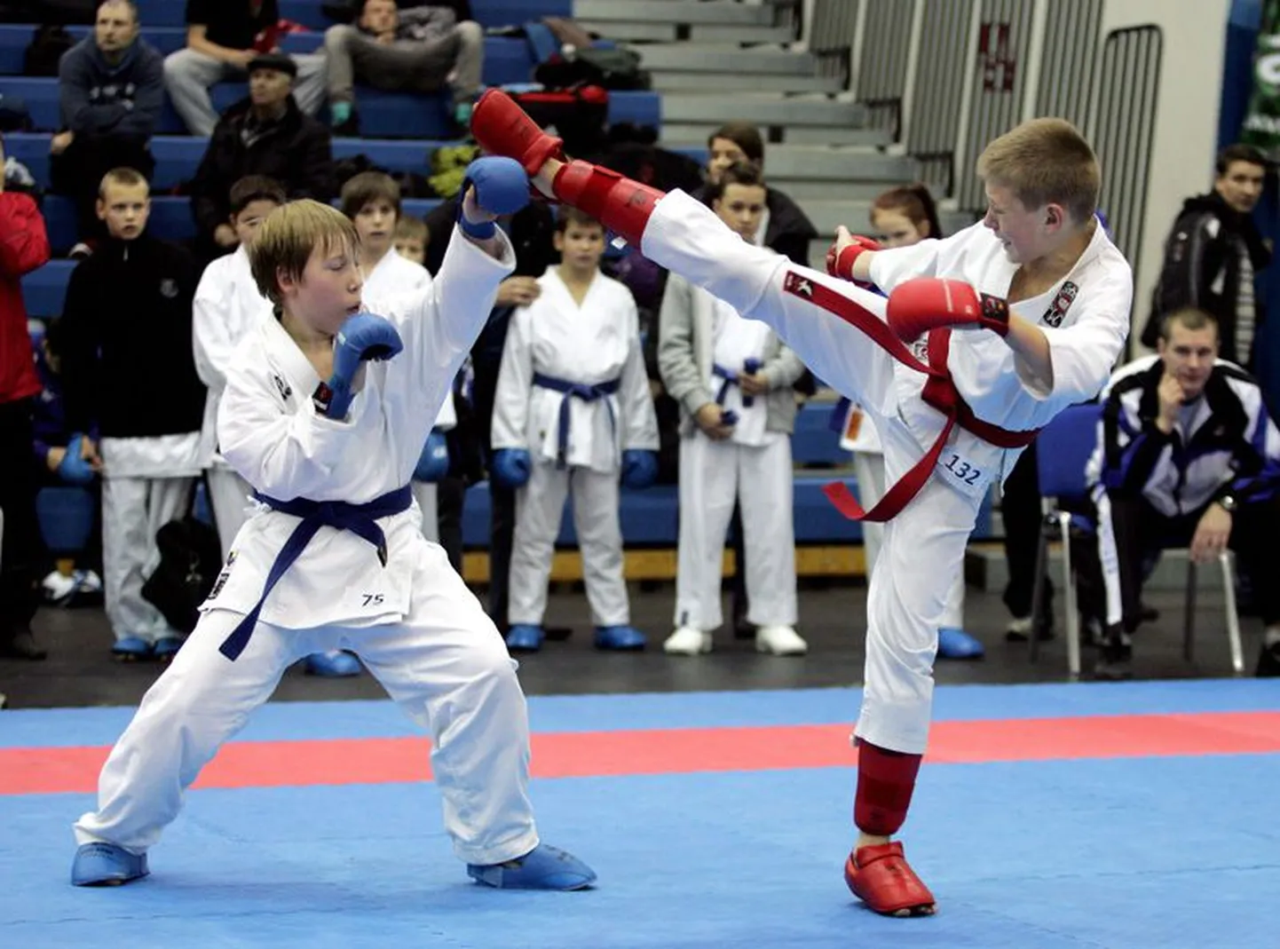 Koolitusprogrammis saab muu hulgas ka karated õppida.