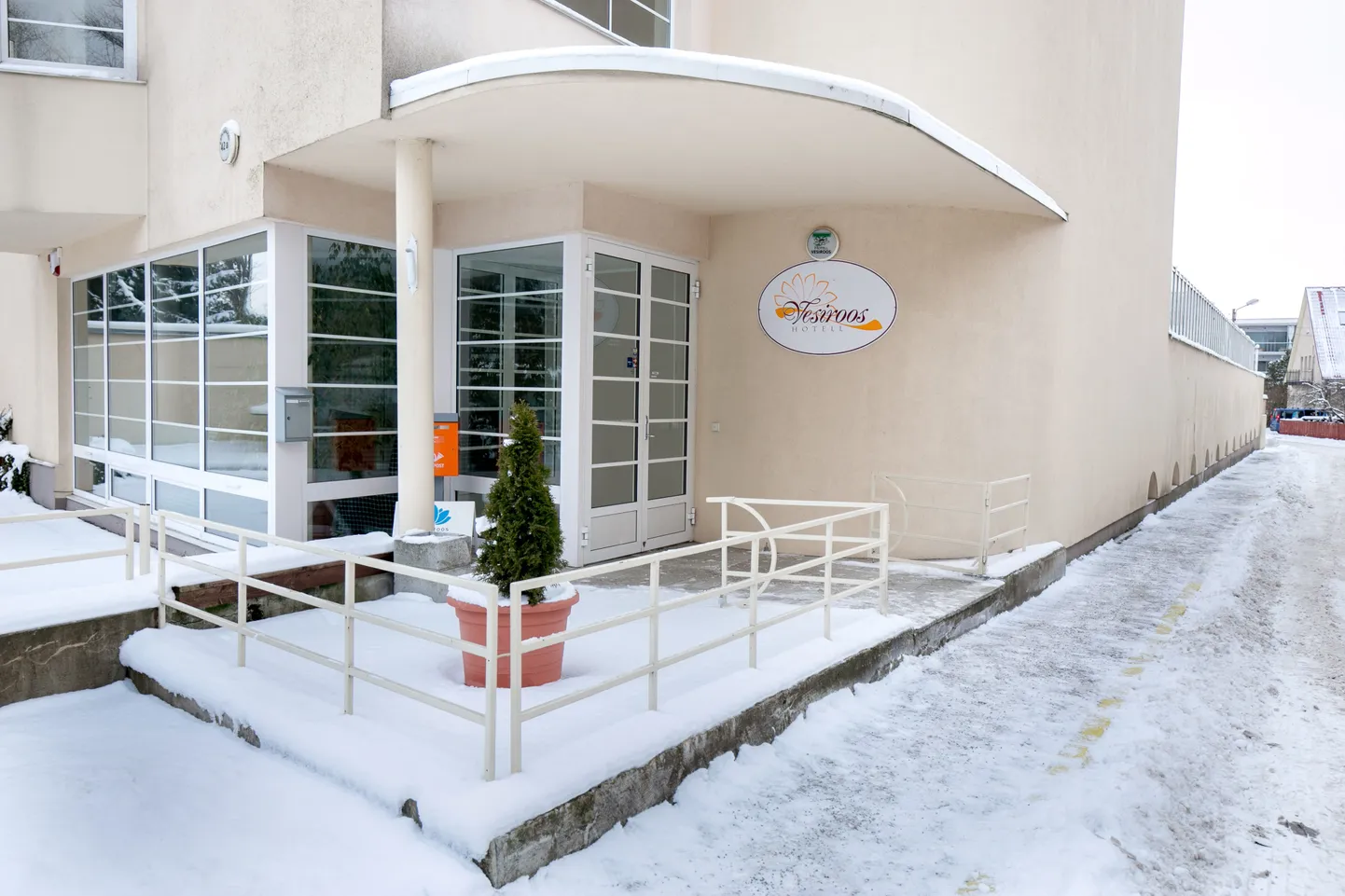 Vesiroosi hotell.