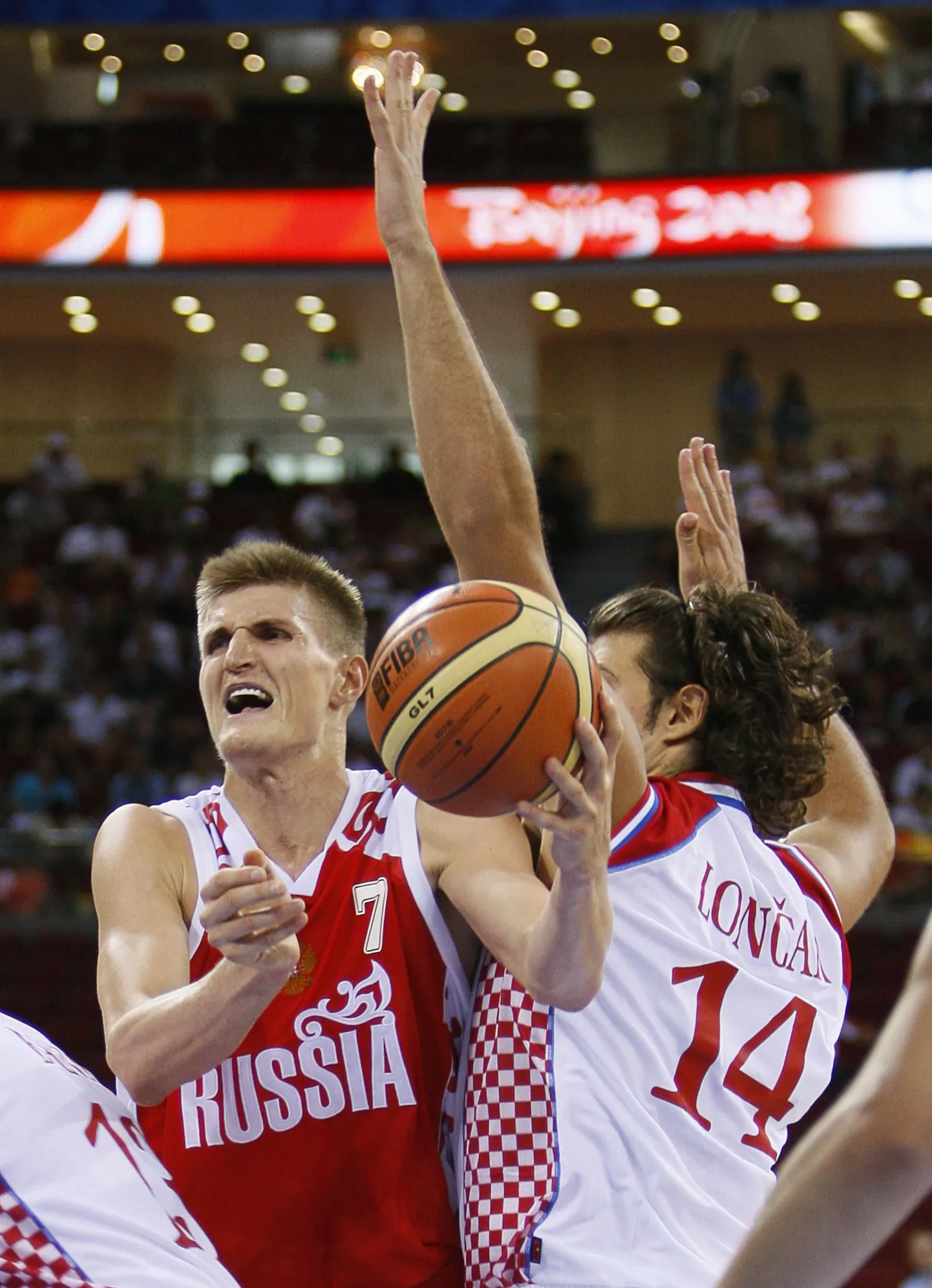 Venemaa korvpallikoondis eesotsas Andrei Kirilenkoga ei suutnud murda Horvaatia korvpallikoondise kaitset