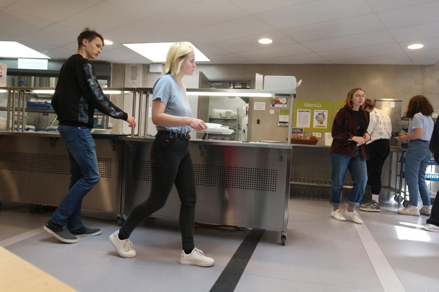 Paide Hillar Hanssoo põhikooli õpilased ja töötajad on neid seni toitlustanud Baltic Restaurantsi pakutavate toitudega rahul olnud.