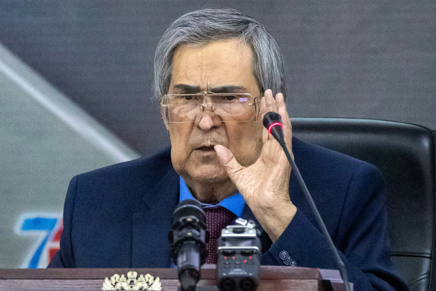 Аман Тулеев.