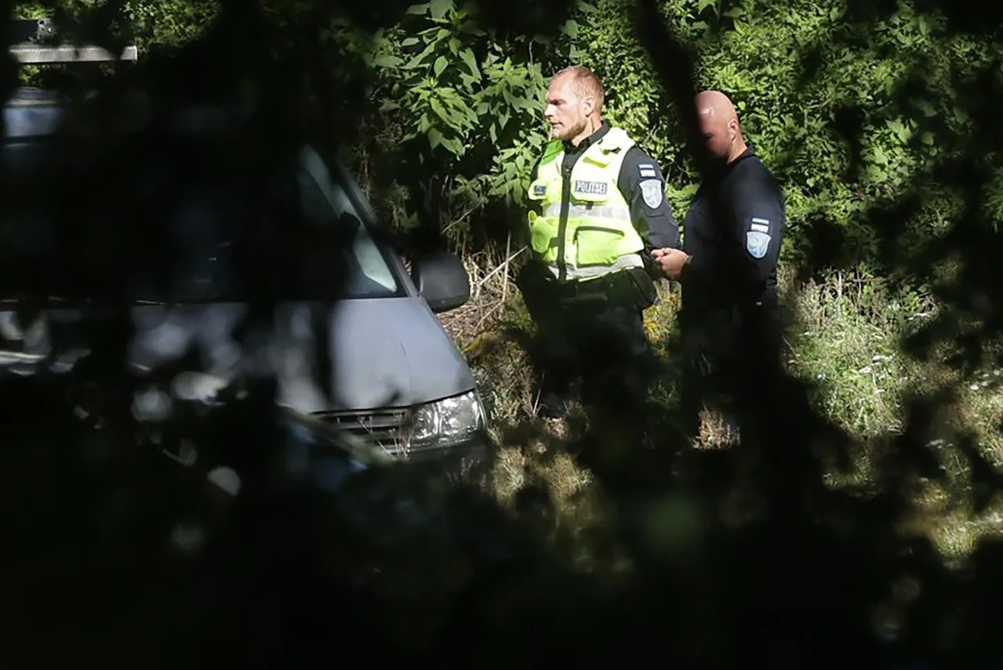 Õppustel osalejad leidsid Väo karjääri lähistelt surnukeha, ümbrust uurisid põhjalikult kriminalistid.
