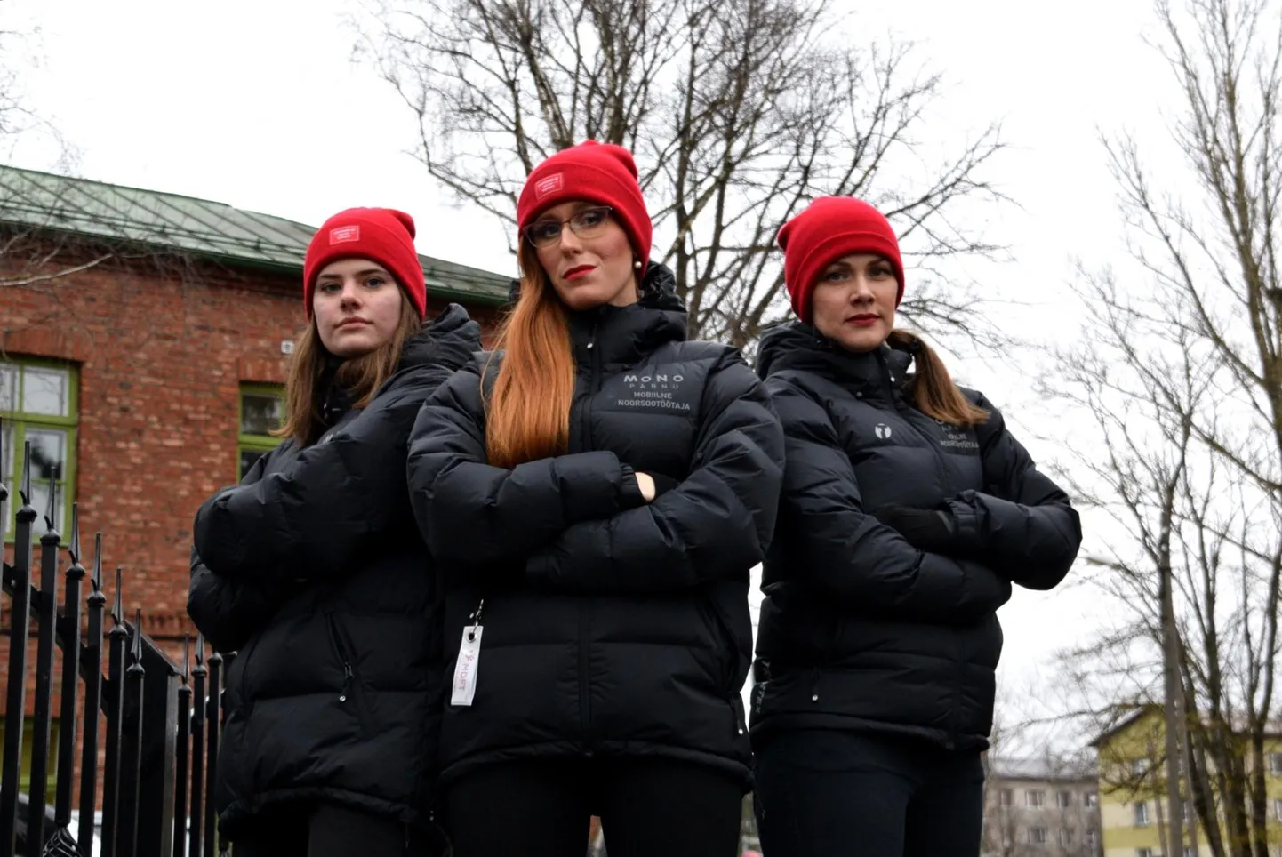 Pärnu MoNo meeskonna liikmed (vasakult) Laura Kiviselg, Triin Mäger ja Jaana Kokk.