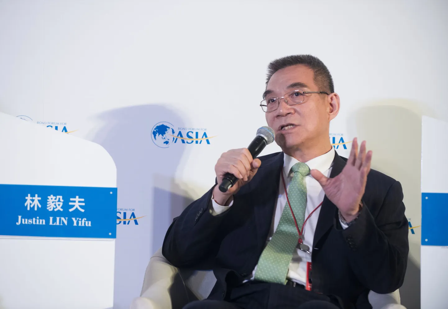Justin Yifu Lin
