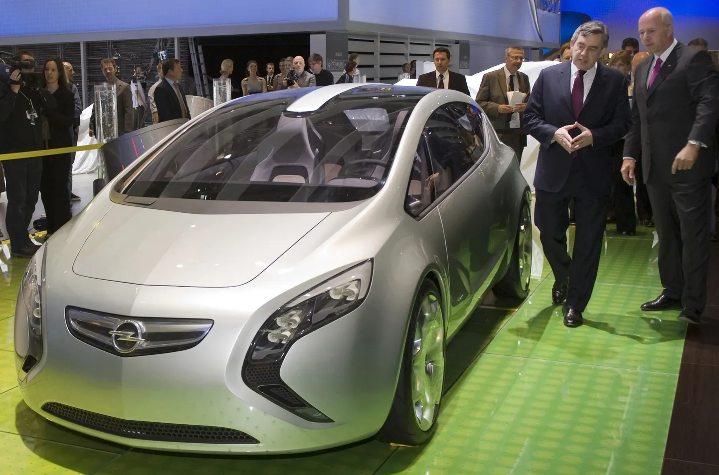 Opel Flextreme Londoni autonäitusel.