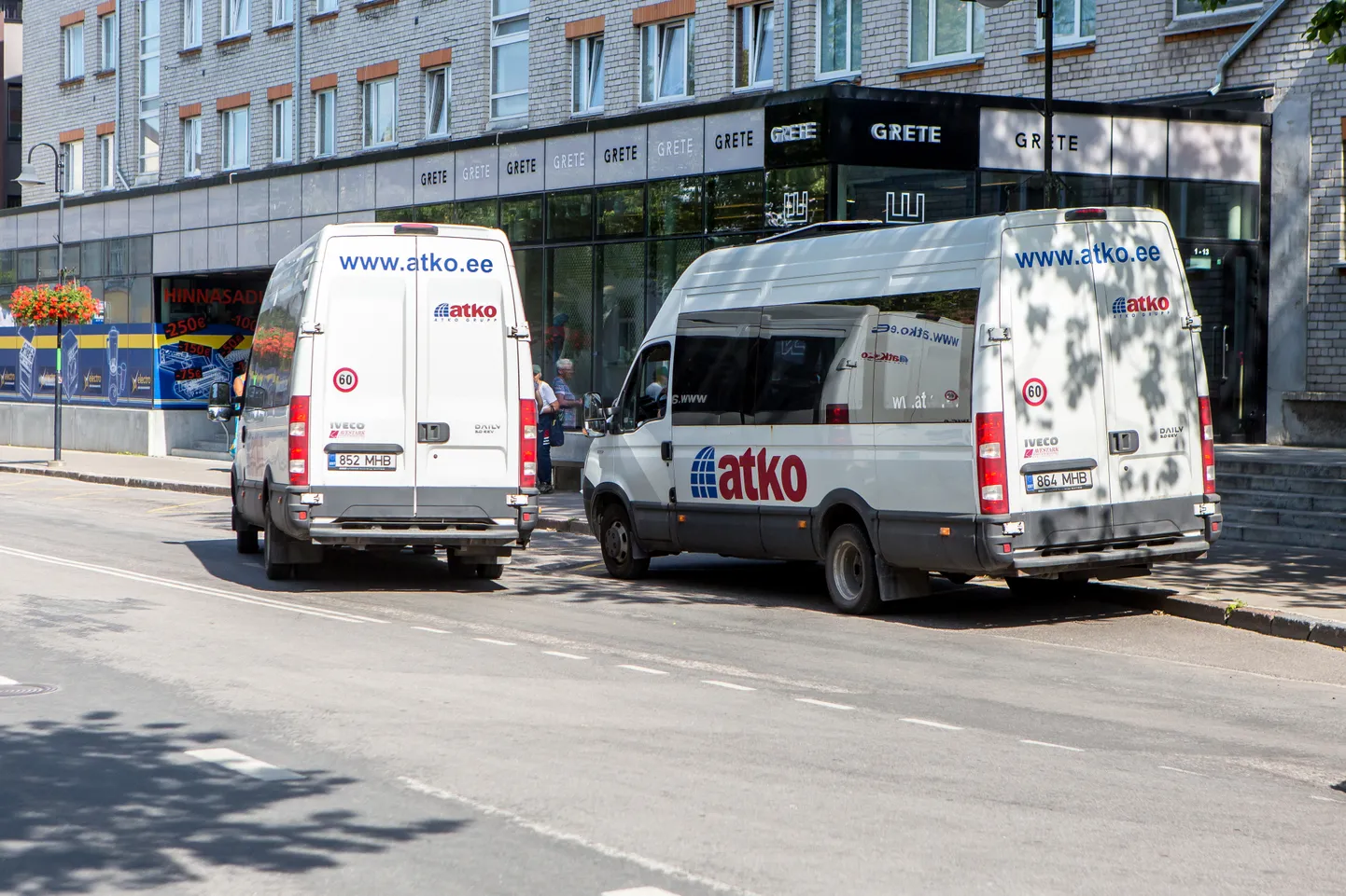 Atko linnaliinibussid.