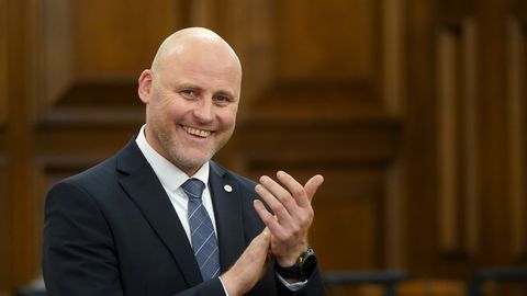 Läti parlament kinnitas ametisse uue valitsuse