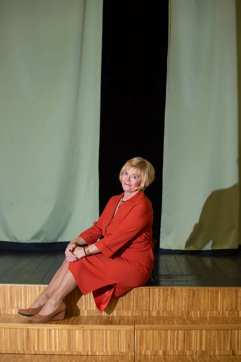 Virve Sepp kunagine ettevõtja Paidest, Eve kangaäri omanik. Nüüd Rae kultuurikeskuse majaperenaine.Foto: Dmitri Kotjuh/ Järva Teataja