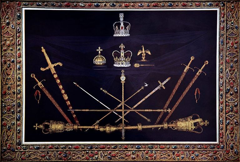 Коронационные регалии, которые "принимали участие" в коронации Георга V в 1910 году