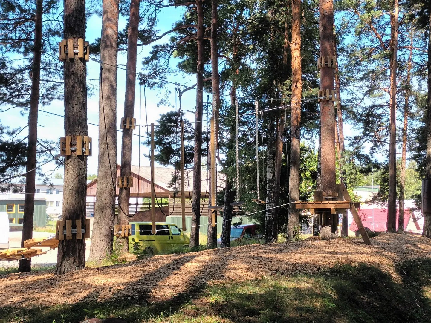 Võru vallas Puigal valmis madalseiklusrada.