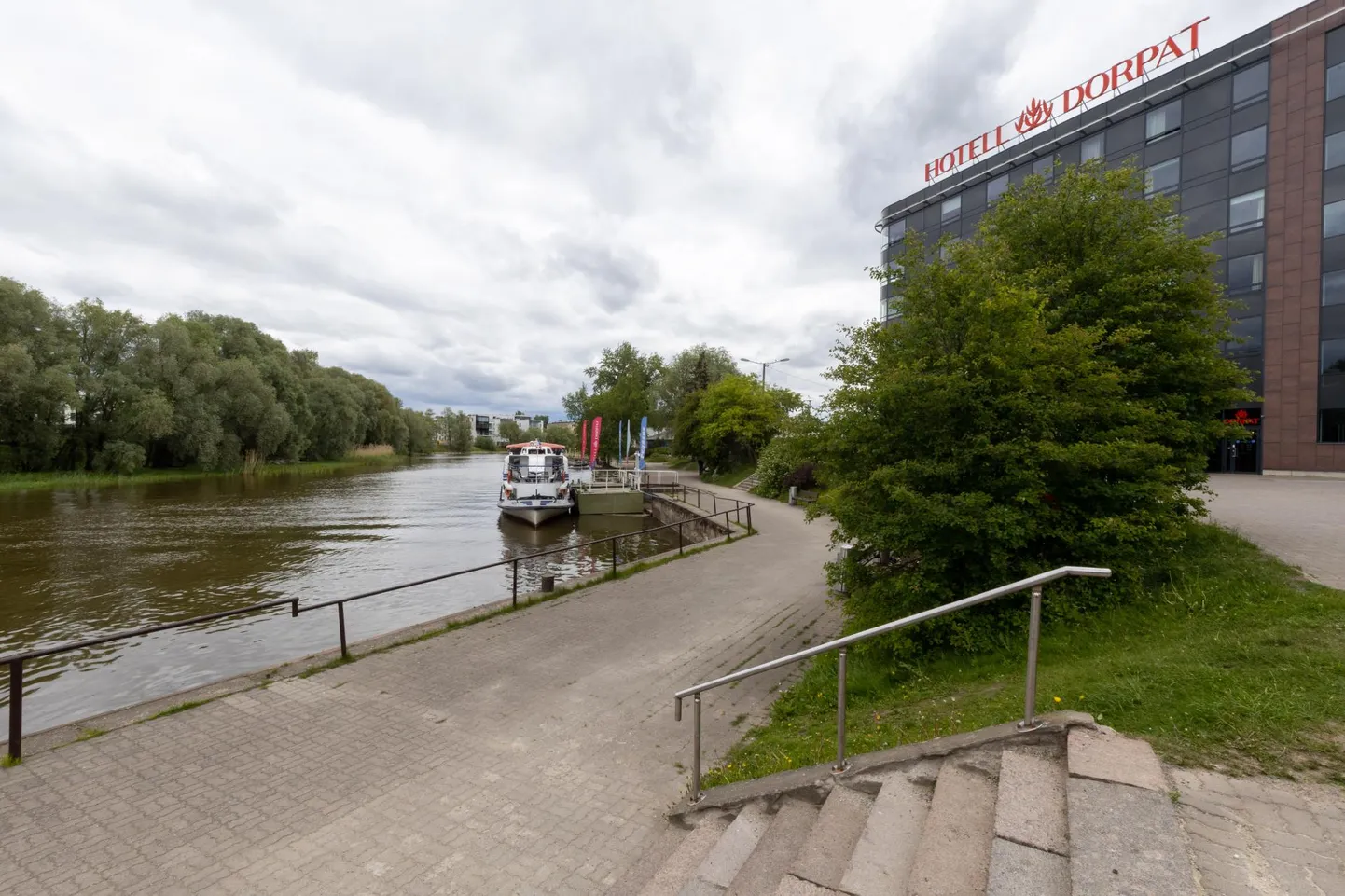 Tartu linnavalitsus soovib toetusega rajada paramale kaldale promenaadi kesklinnast Karlova sadamani.