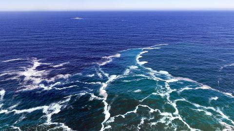 Indijas okeānā nogrimusi migrantu laiva, bez vēsts pazuduši 250 cilvēki