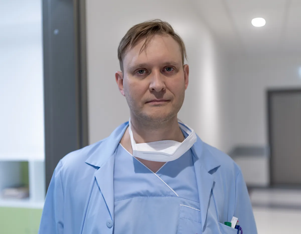 Ma arvan, et välimuskirurgia on tulnud selleks, et jääda. Niikaua, kuni meil on sotsiaalmeedia, ilufiltrid ja fototöötlus, see «buum» ka kestab, arvab dr Mart Eller.
