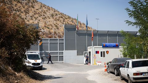 MUST LAMMAS ⟩ Piiri taha migrandikeskuste rajamist arutavad ELi riigid ei taha Itaaliat punti võtta