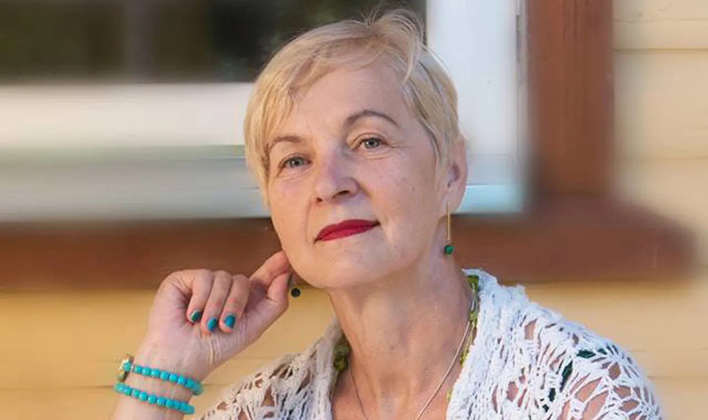 Anneli Lamp, kirjanik ja poetess