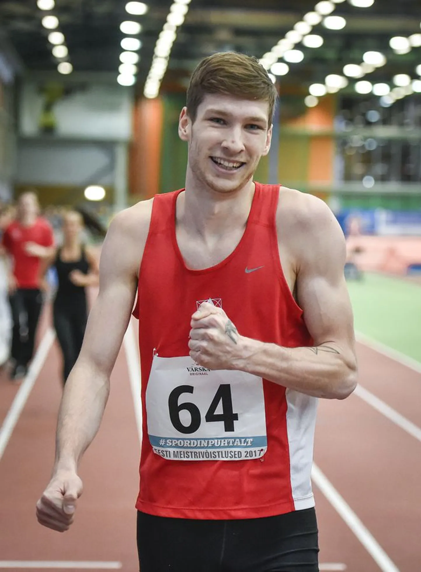 Viljandist pärit andekas jooksja Tony Nõu teenis Eesti täiskasvanute meistrivõistlustel kaks kulda ja ühe hõbeda.