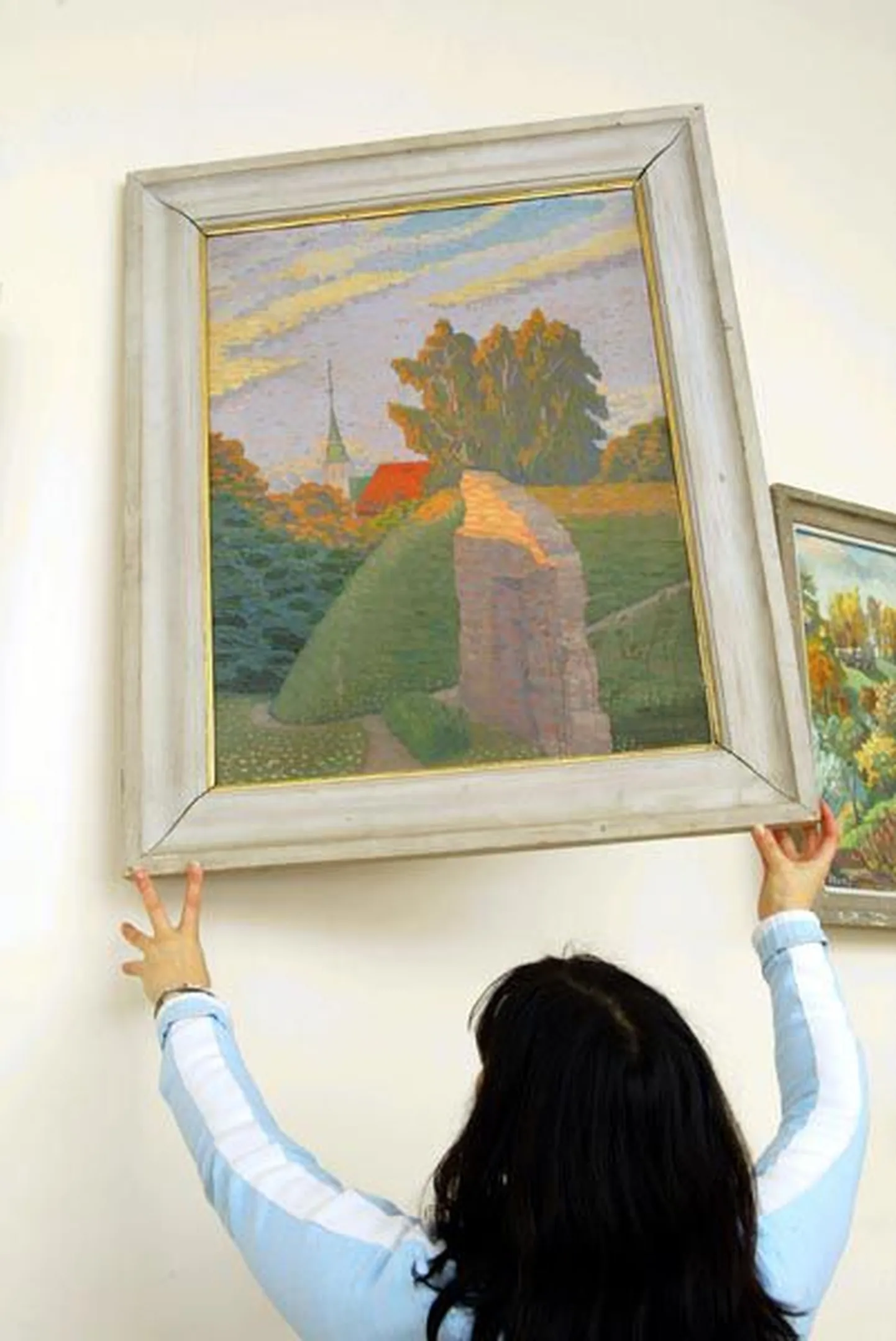 Jaan Vanakamara dateerimata maal «Ordulossi varemed» võib olla vanem kui teater Ugala. Nii esindab see impressionistlike pintslilöökide ja rahvusromantilise koloriidiga teos aega, mil Ugala asutati.