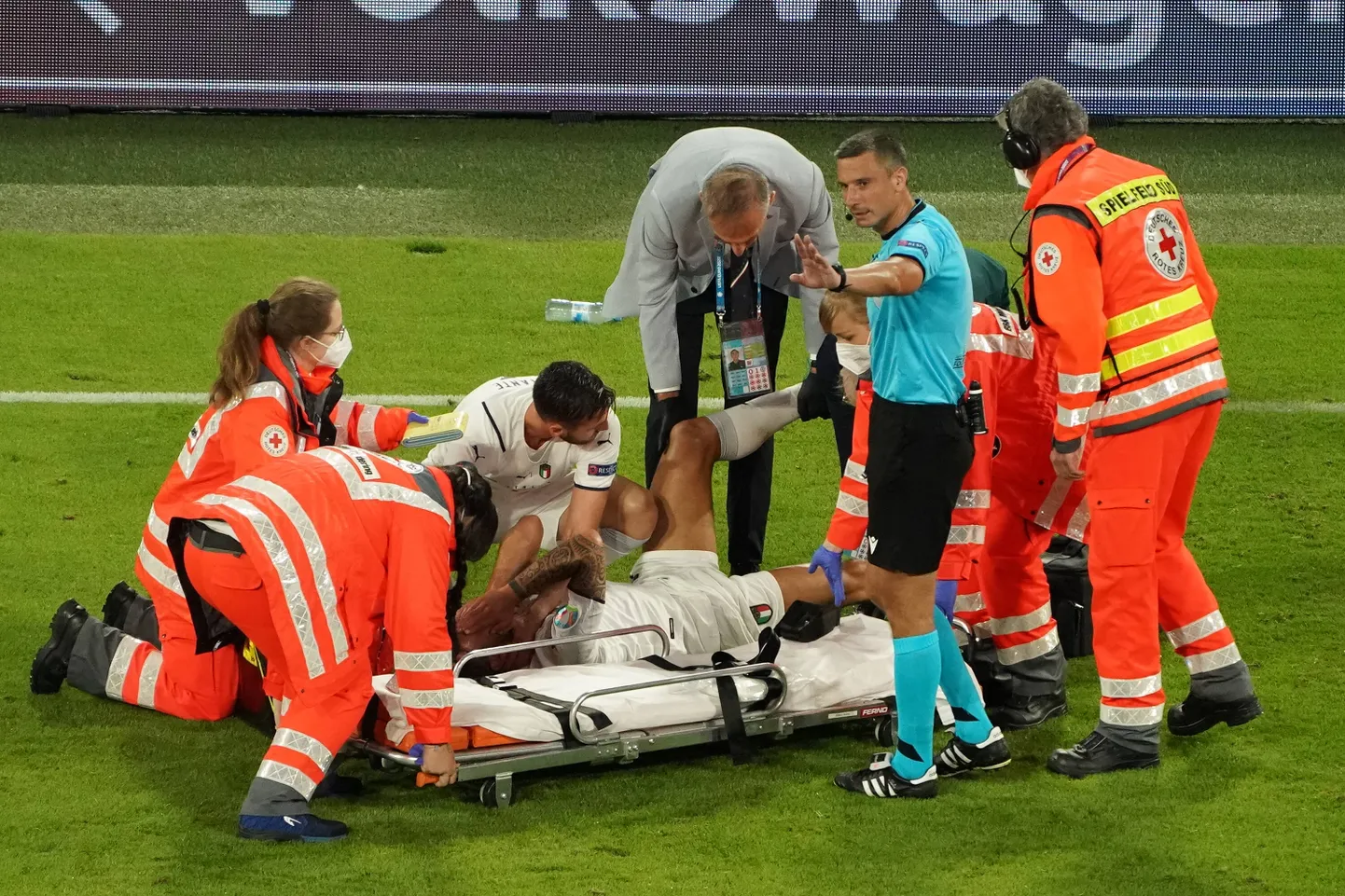 Leonardo Spinazzola lahkus mängust Belgia vastu kanderaamil.