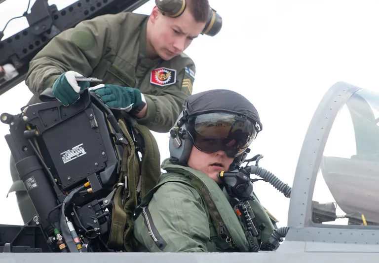 Ramstein Alloy õhuturbeharjutusel osalevad lennukid Ämaris,