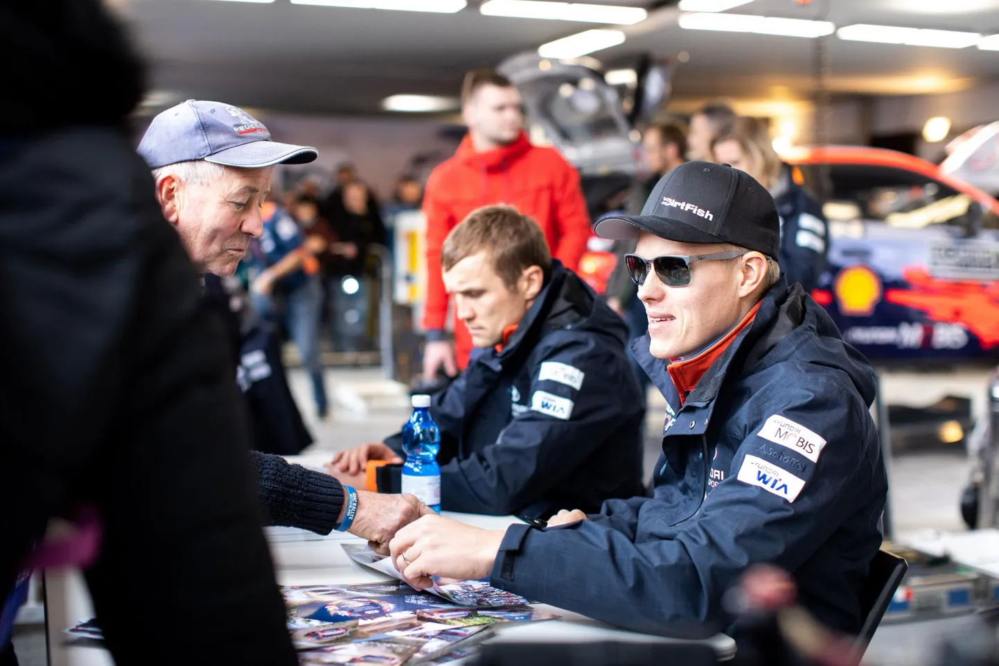 Ott Tänak (esiplaanil) ja Martin Järve­oja.
