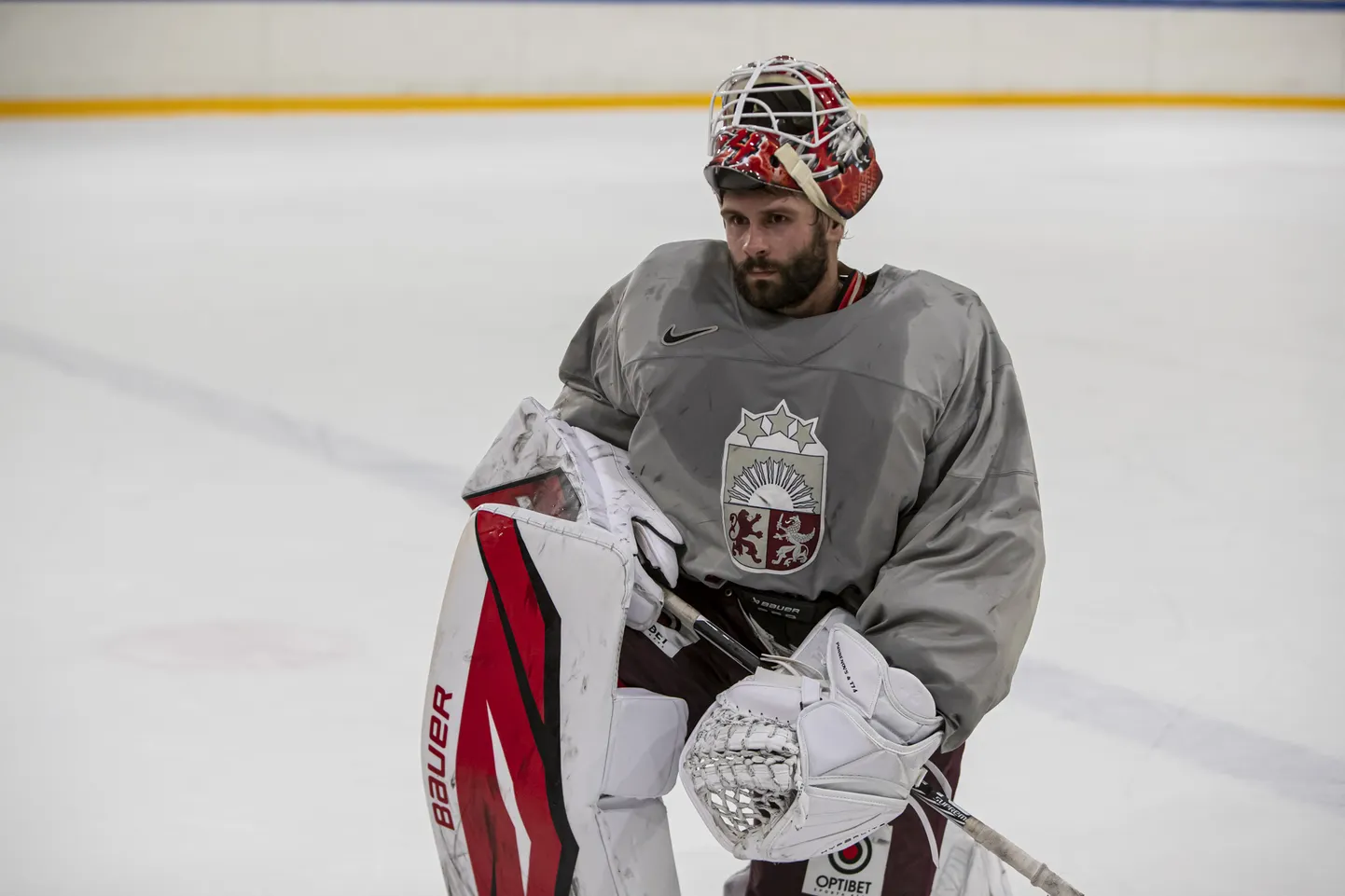 Latvijas hokejists Ivars Punnenovs