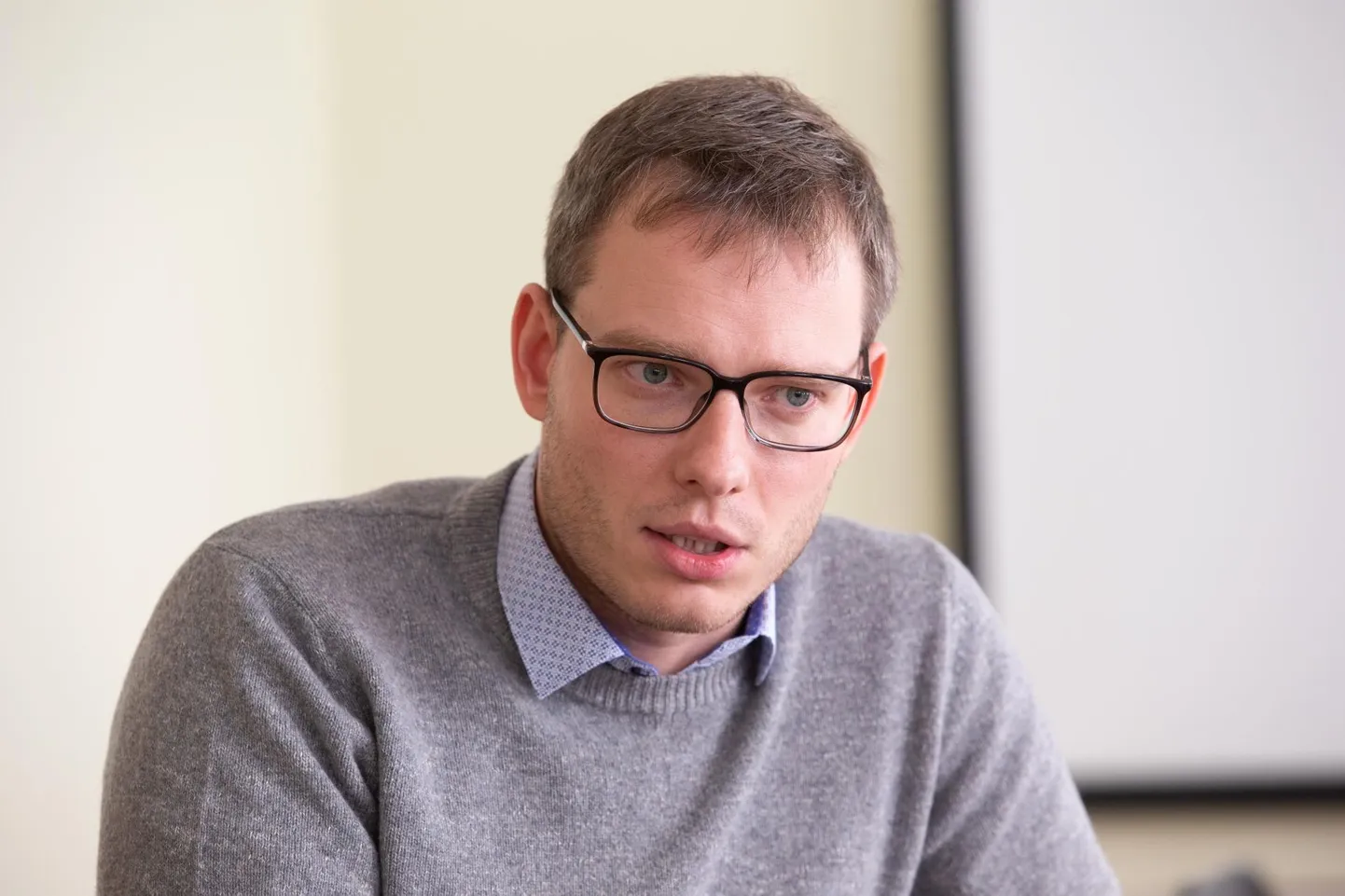 Vallavanem Imre Jugomäe peab väga oluliseks valla teede parandamist, millesse peaks minema suur osa planeeritavast laenust, ligi 320 000 eurot.