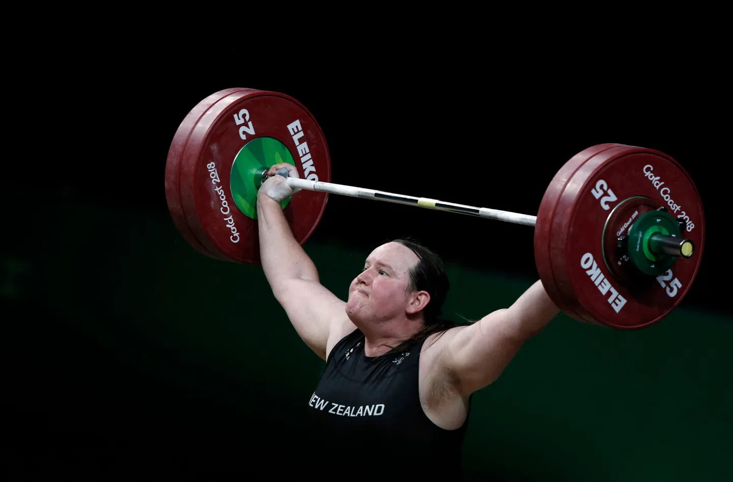 Laurel Hubbard 2018. aastal võistlemas kuni 90-kilo kaaluvate naiste seas.