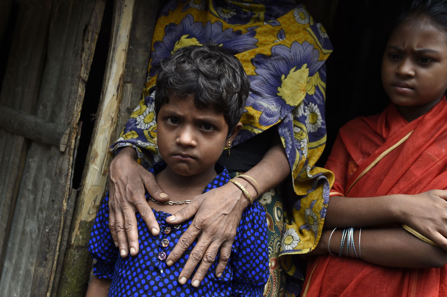 Seitsmeaastane perest lahutatud Hasina.