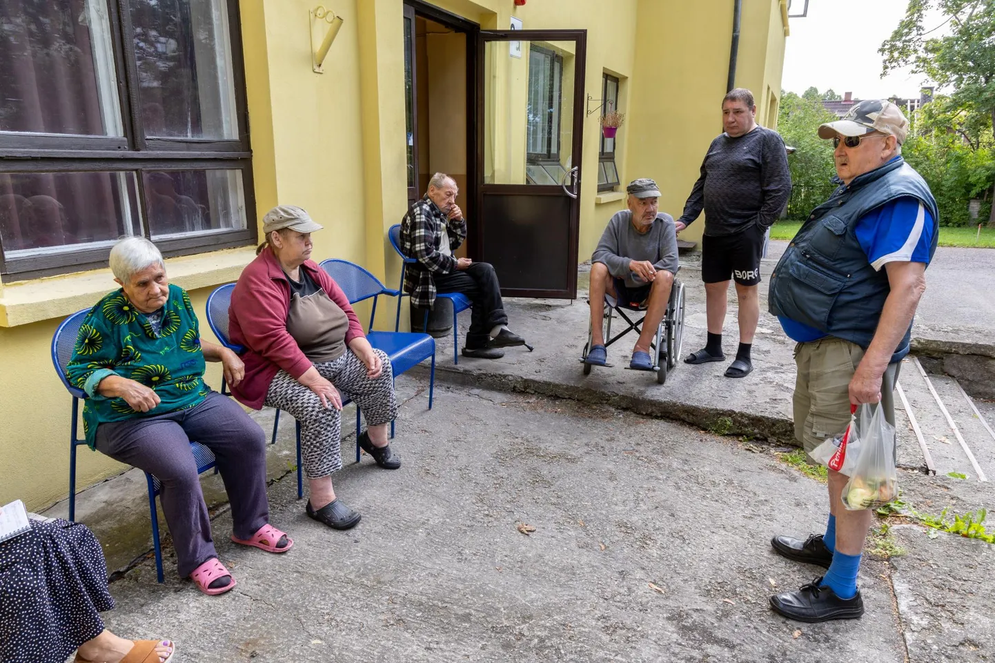 Mihkli majutusüksuse elanikud ei ole rahul, et pidid aastaid maksma kinni ka supiköögi tarvis kulunud elektri ning kogusid salapärasesse remondifondi, millest nüüd ei tea keegi midagi. 