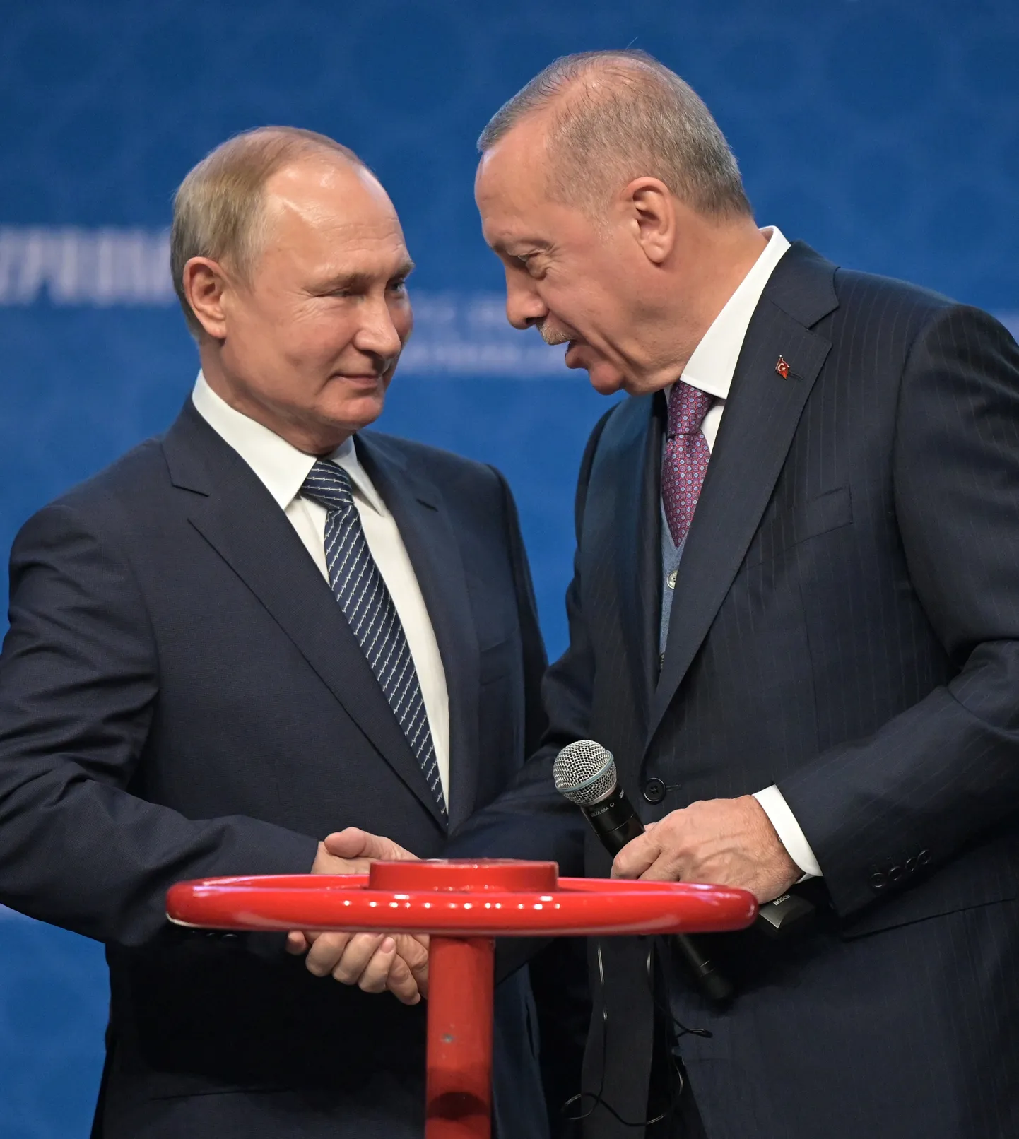 Krievijas prezidents Vladimirs Putins un Turcijas prezidents Radžips Tajips Erdogans.
