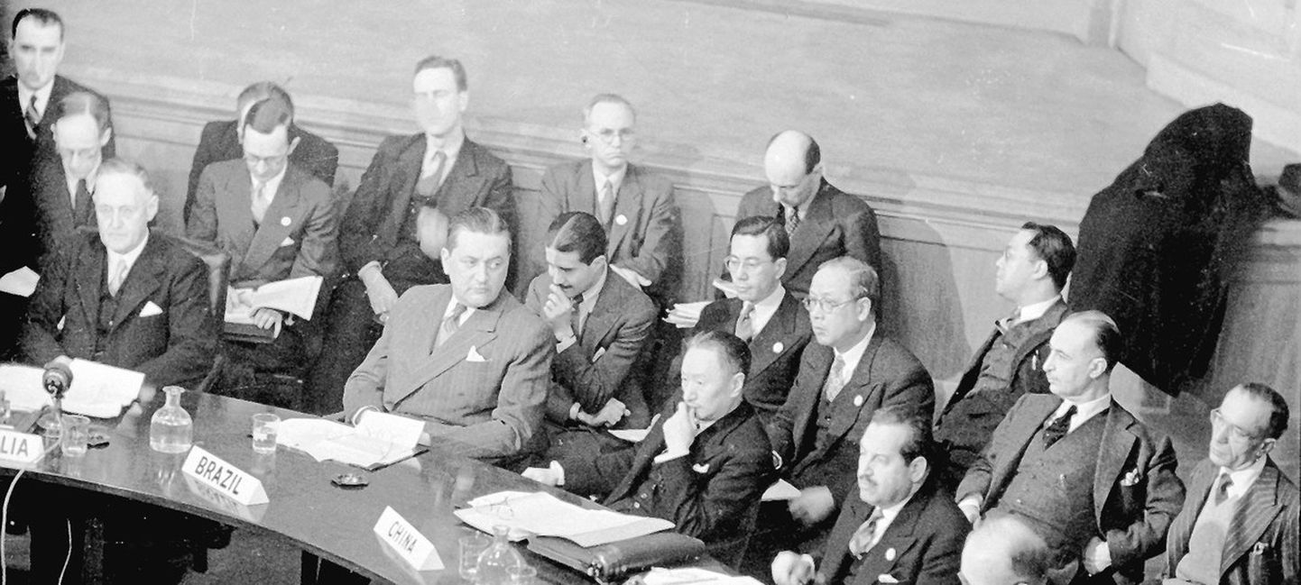 Первая сессия Генеральной Ассамблеи в Лондоне. 10 января 1946 г. Именно тогда Бразилия выступила первой - и положила начало 73-х летней традицию
