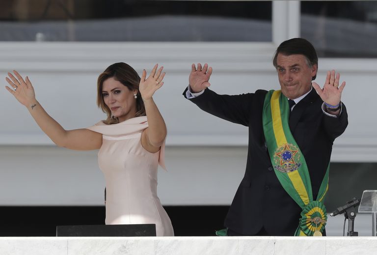 Brasiilia president Jair Bolsonaro ja ta naine Michelle Bolsonaro
