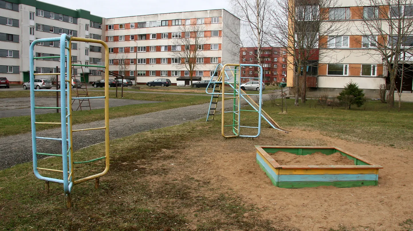 Elurajoon Kohtla-Järve Ahtme linnaosas.