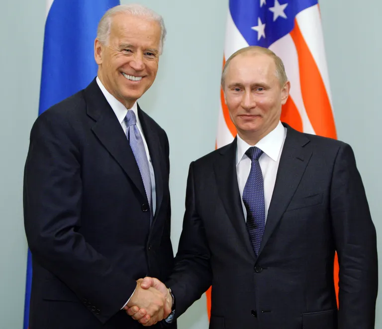 Vladimir Putini ja toonase USA asepresidendi Joe Bideni kohtumine 2011. aastal.