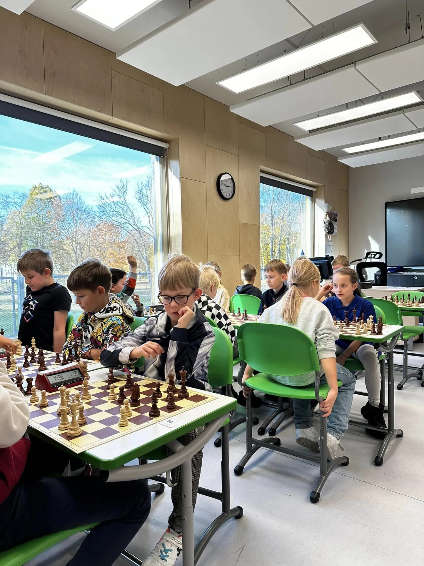 Kiirmaleturniir õpilastele.