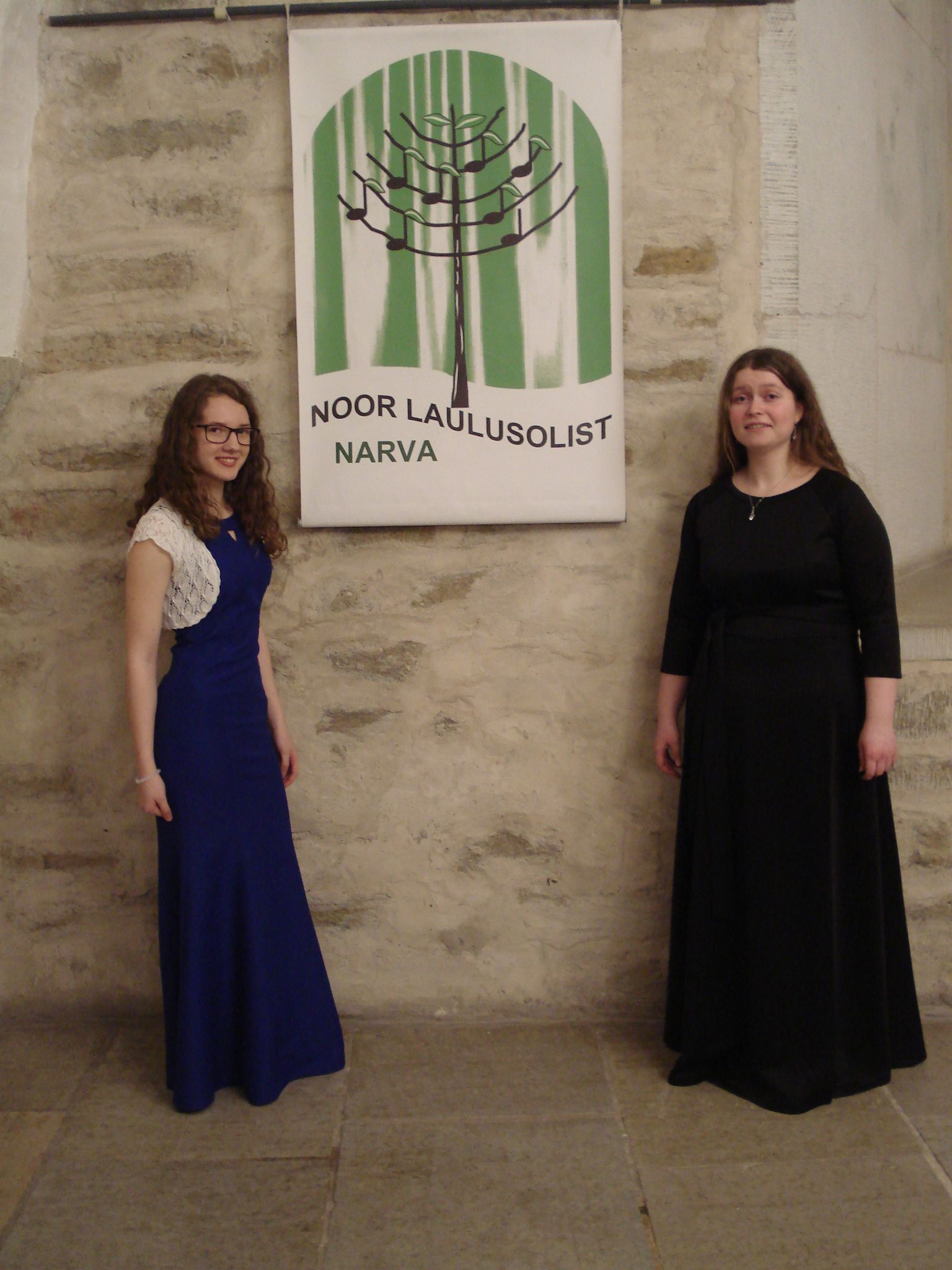 Melissa Maisla (vasakul) ja Kadi-Triin Terve on laulmisega tegelenud aastaid. Kogemus aitas kaasa ka edukale esinemisele Narvas.