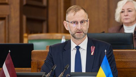 Atis Švinka prestal glasovanje o nezaupnici v Saeimi