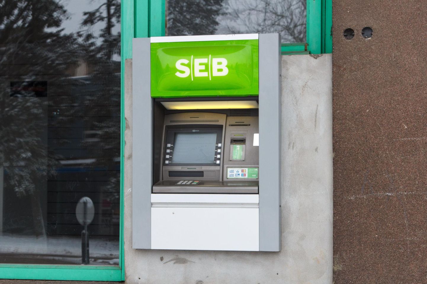 Банкомат SEB.