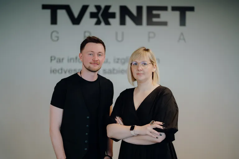 Украинский журналист Владимир Бирюков и главный редактор RUS TVNET Эрика Сташкевич