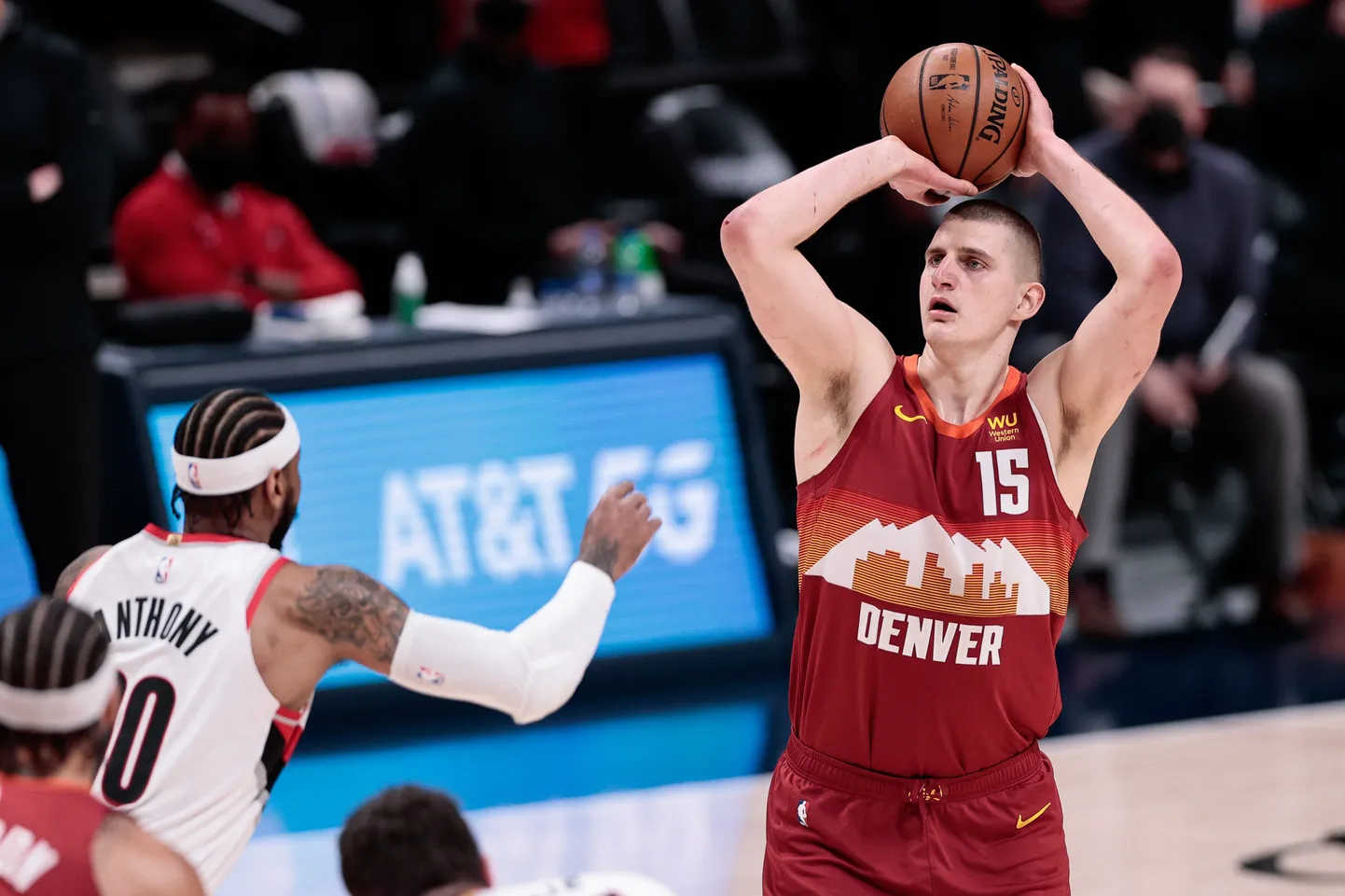 Nikola Jokic vedas seekord Denveri kindlale võidule.