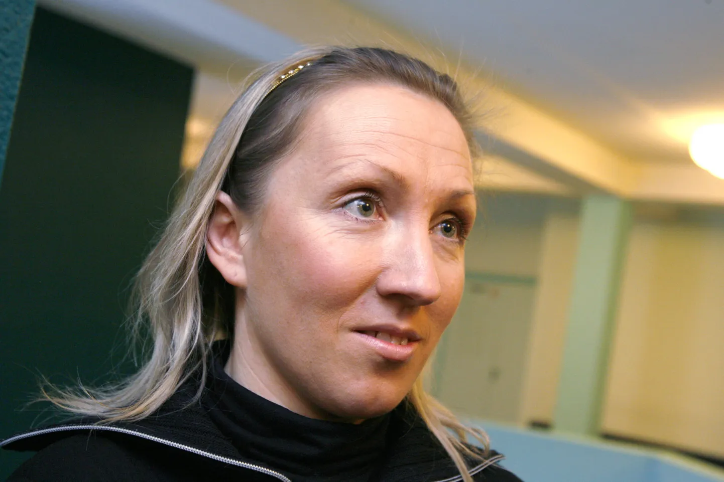 Staarpettur Liis Haavel - vanainimeste pettur, ametiisikuna toime pandud suuremahuline kelmus, vargus, tähtsa isikliku dokumendi kuritarvitamine, dokumendi võltsimine ja selle kasutamine, arvuti kelmus.