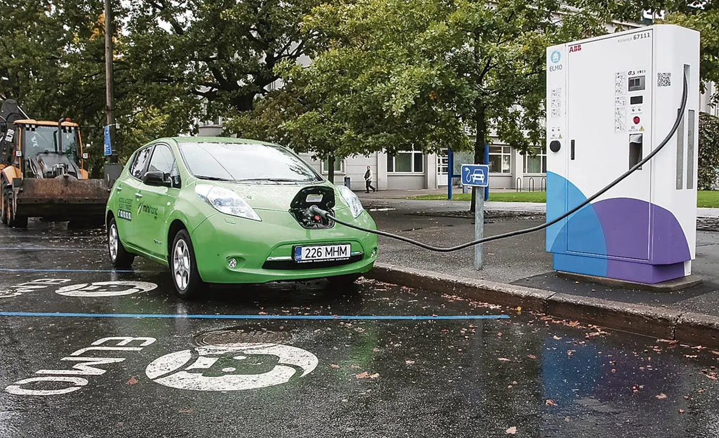 Eesti maanteeameti andmetel sõidab Pärnumaa tänavatel ja teedel 50 elektriautot.