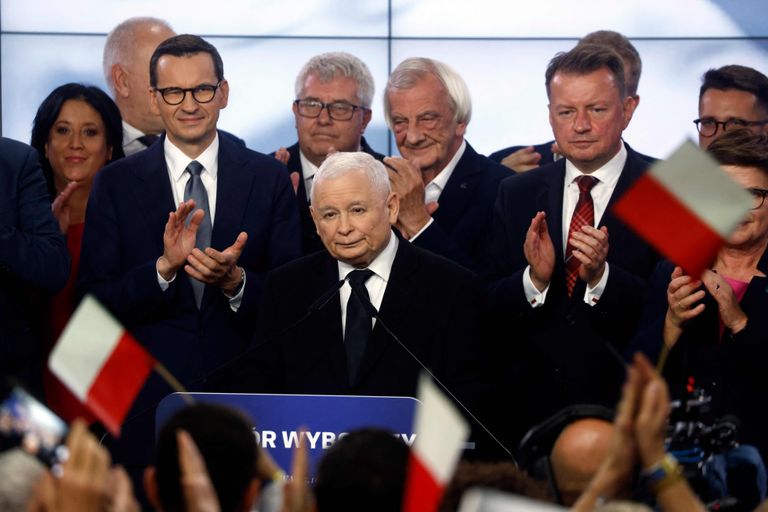 Несмотря на поздравления сторонников, Ярослав Качиньский точно догадывается, что все не здорово ни для ПиС, ни лично для него, 15 октября 2023.