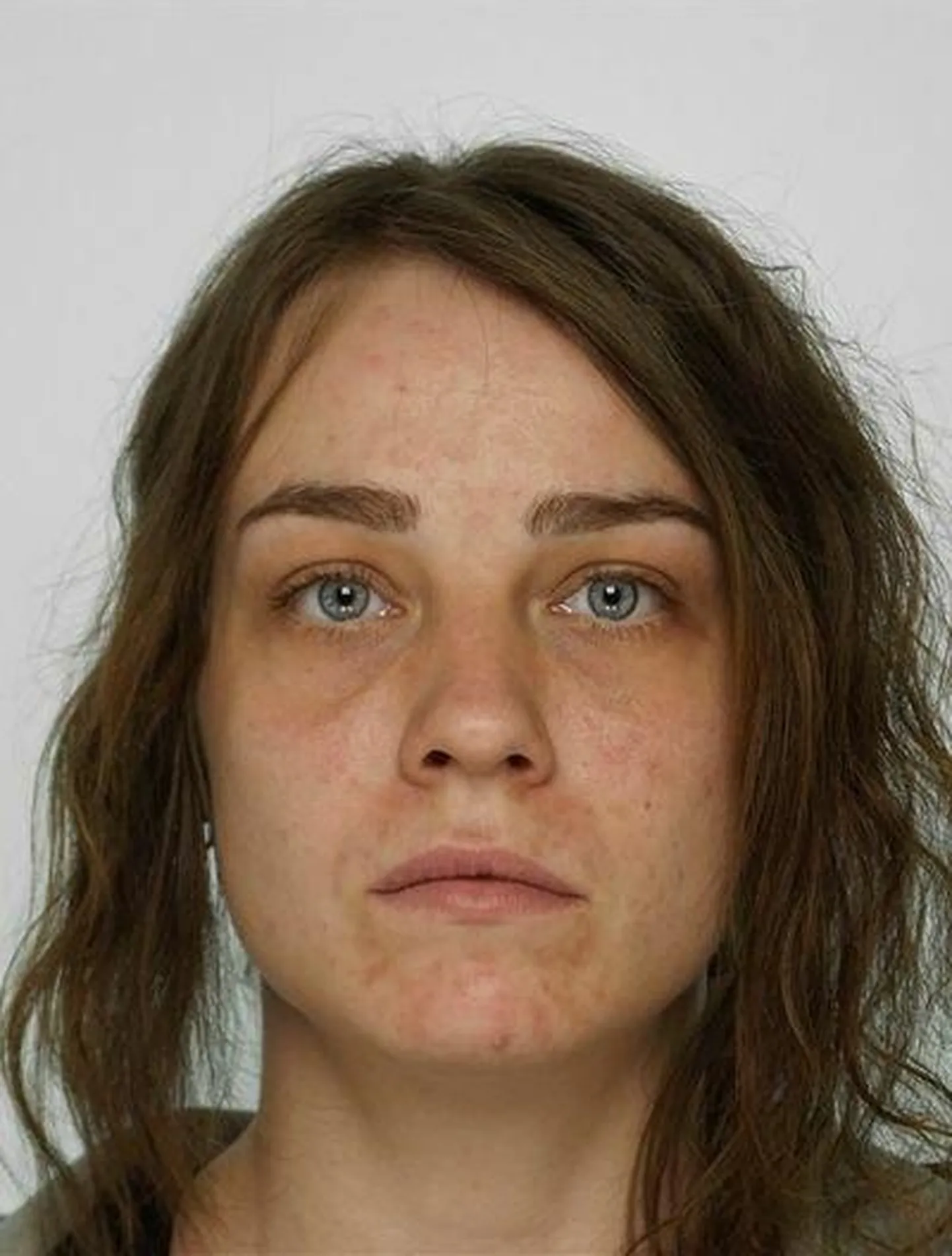 Brigitta otsingud jätkuvad: politsei otsib tumedat maasturit