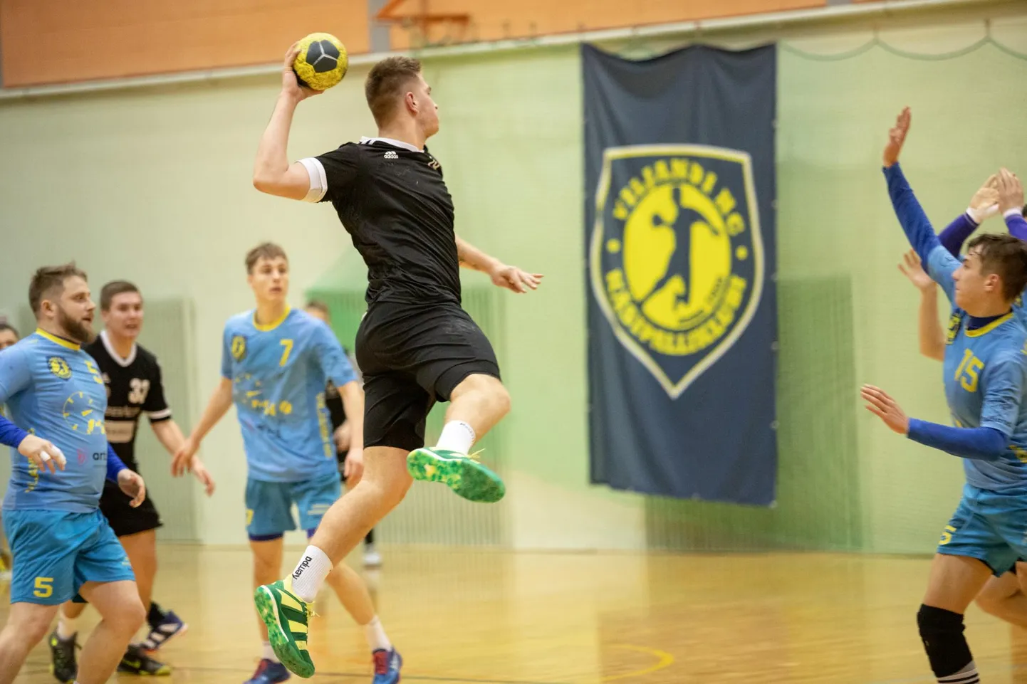 Meistriliiga parim snaiper tapalane Vahur Oolup avas skoori.