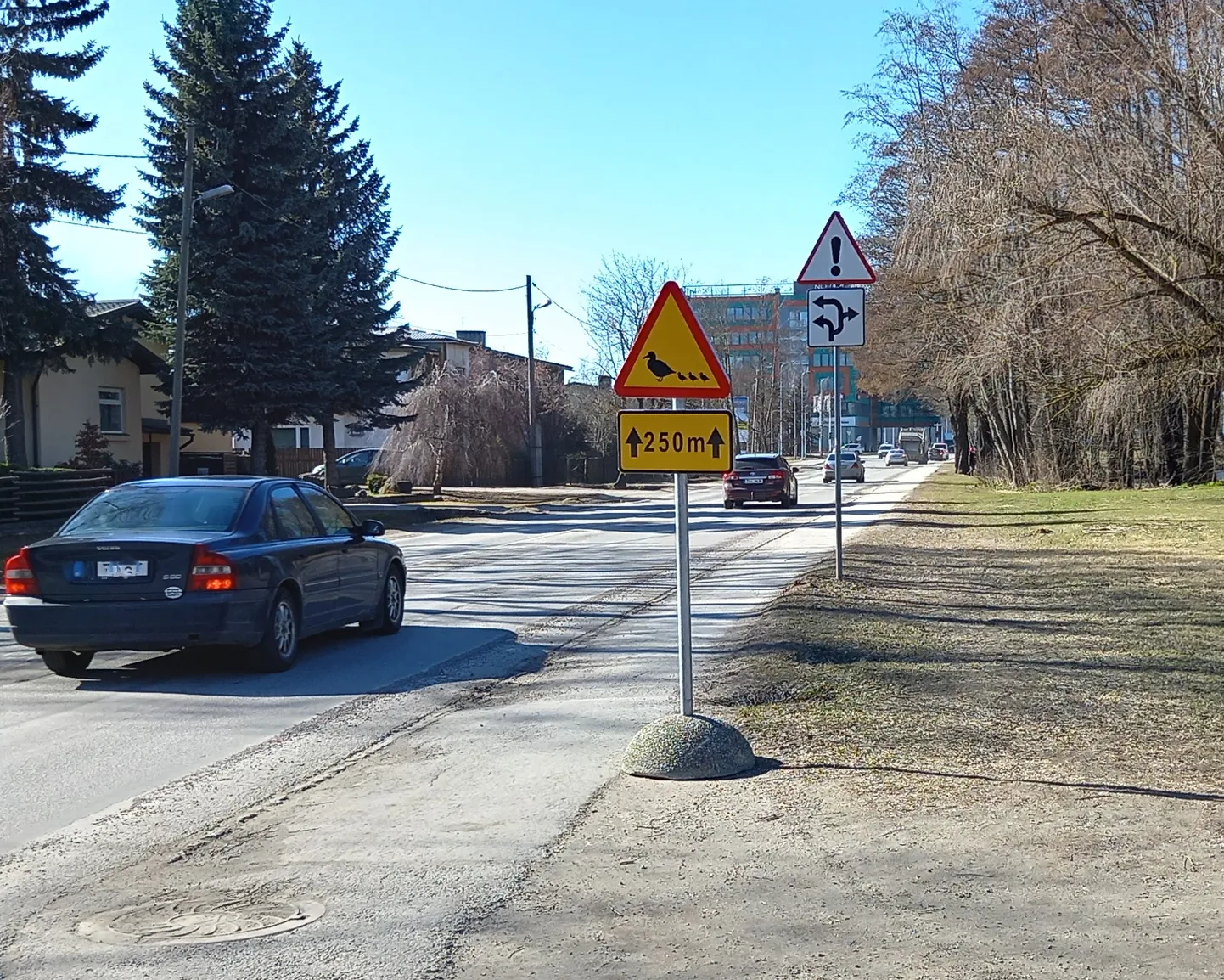 Новый дорожный знак у парка Лёвенру.