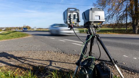 Politsei teeb liiklushuligaanidele trahvi kiirabi videote järgi